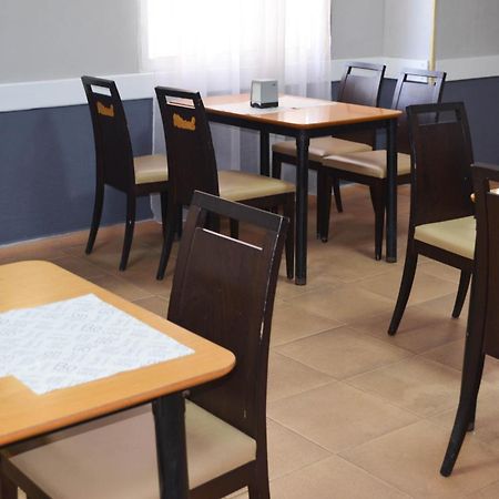 Hostal Gran Via Levante Torrevieja Dış mekan fotoğraf