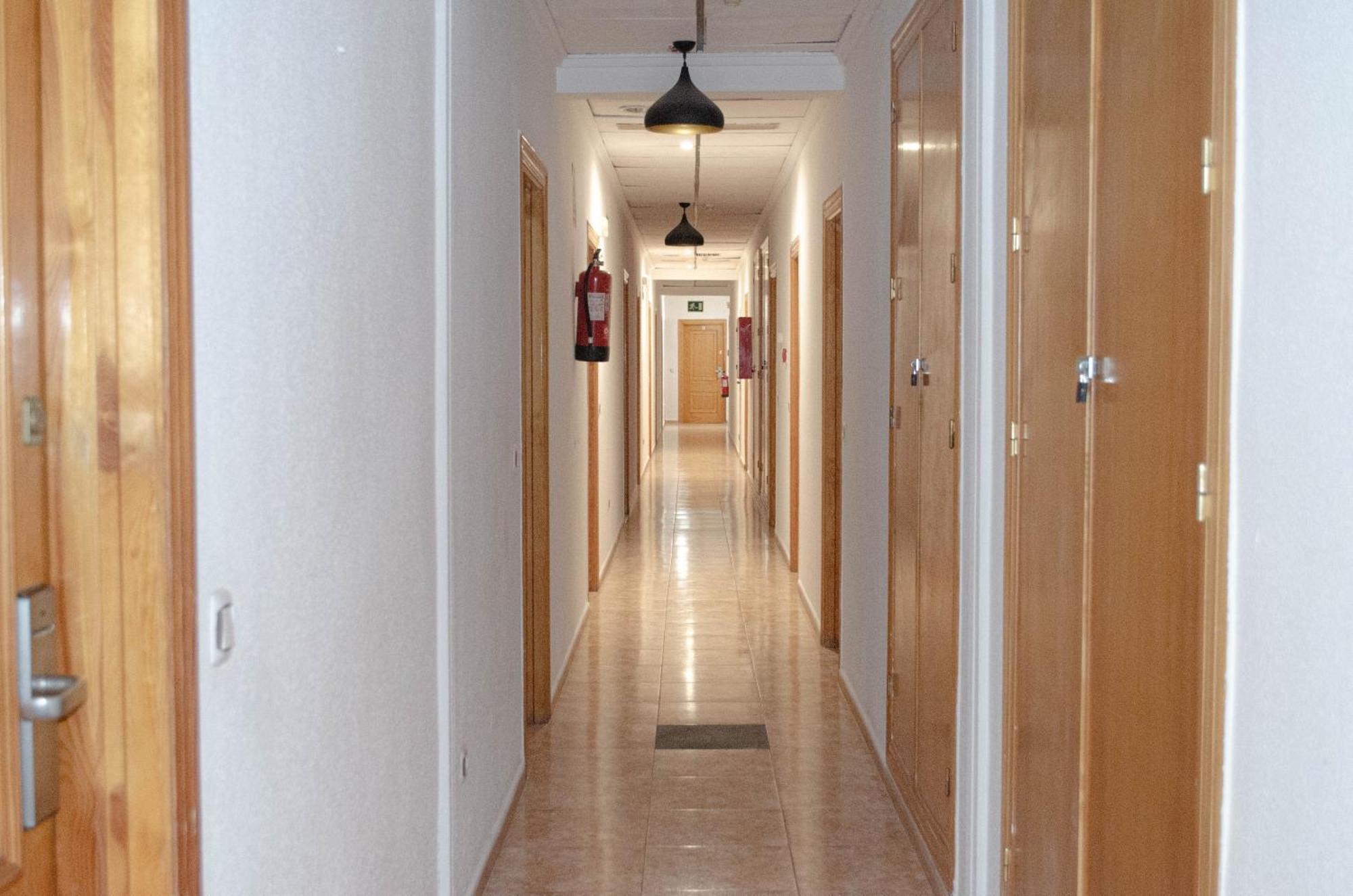Hostal Gran Via Levante Torrevieja Dış mekan fotoğraf