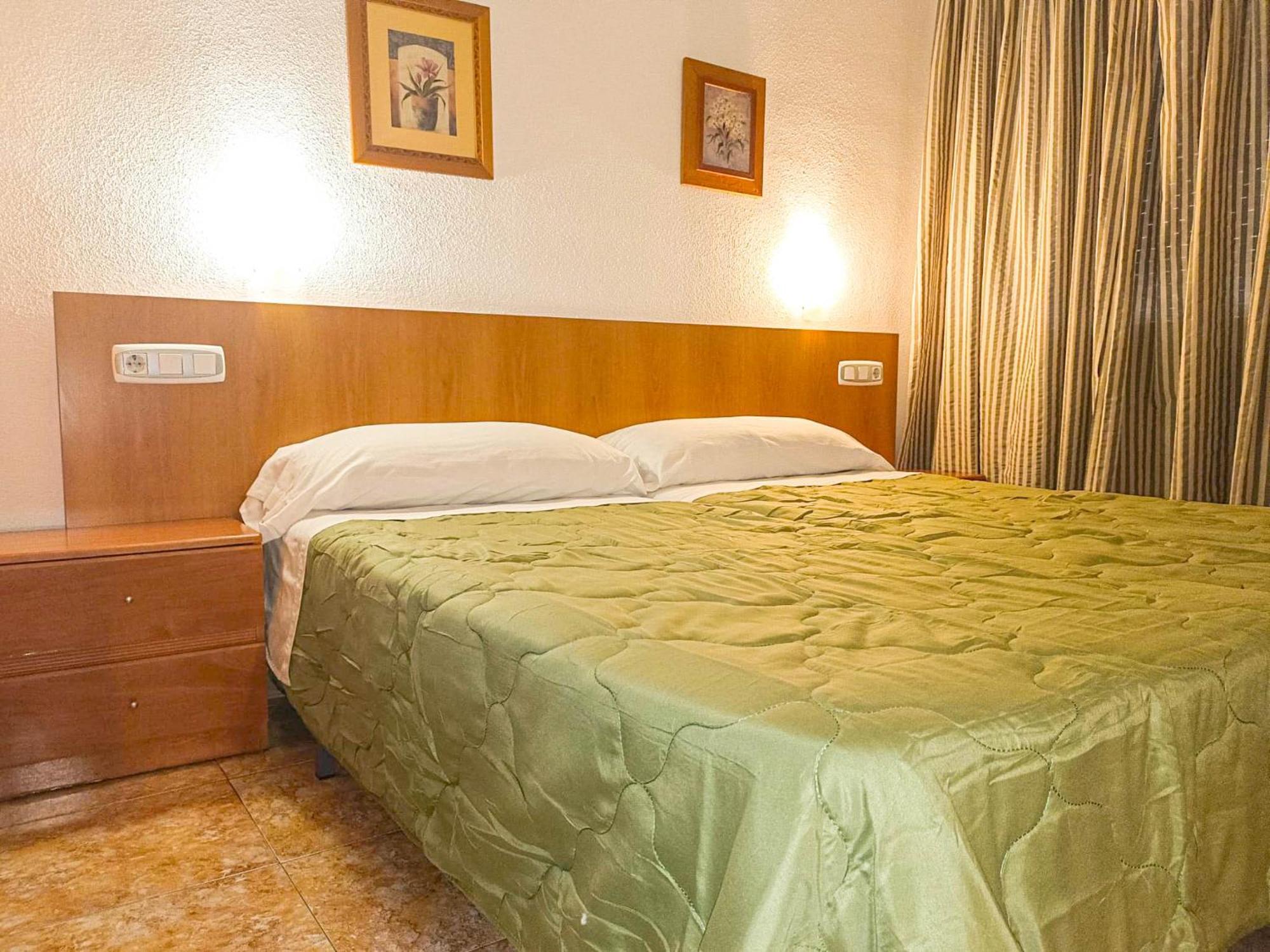 Hostal Gran Via Levante Torrevieja Dış mekan fotoğraf
